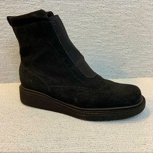 Salvatore Ferragamo Sport Black Boots (EUC) 7.5 US Women’s